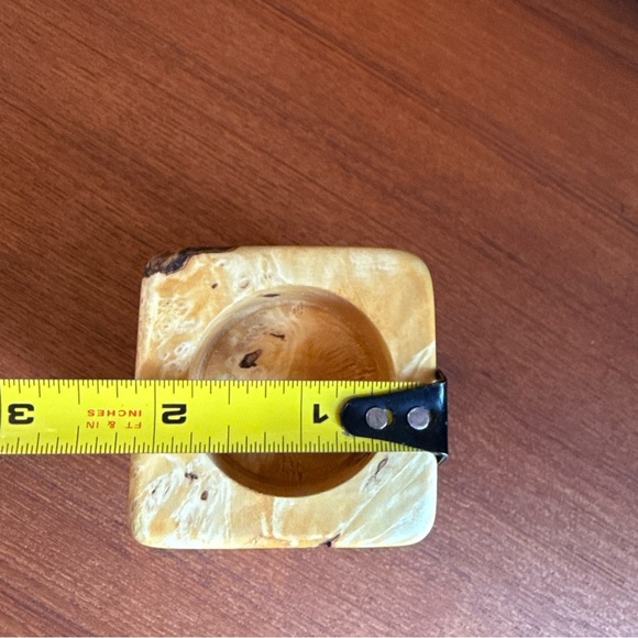 Handcrafted out of Burled maple signed Tea light Candle Holder - Picture 11 of 12